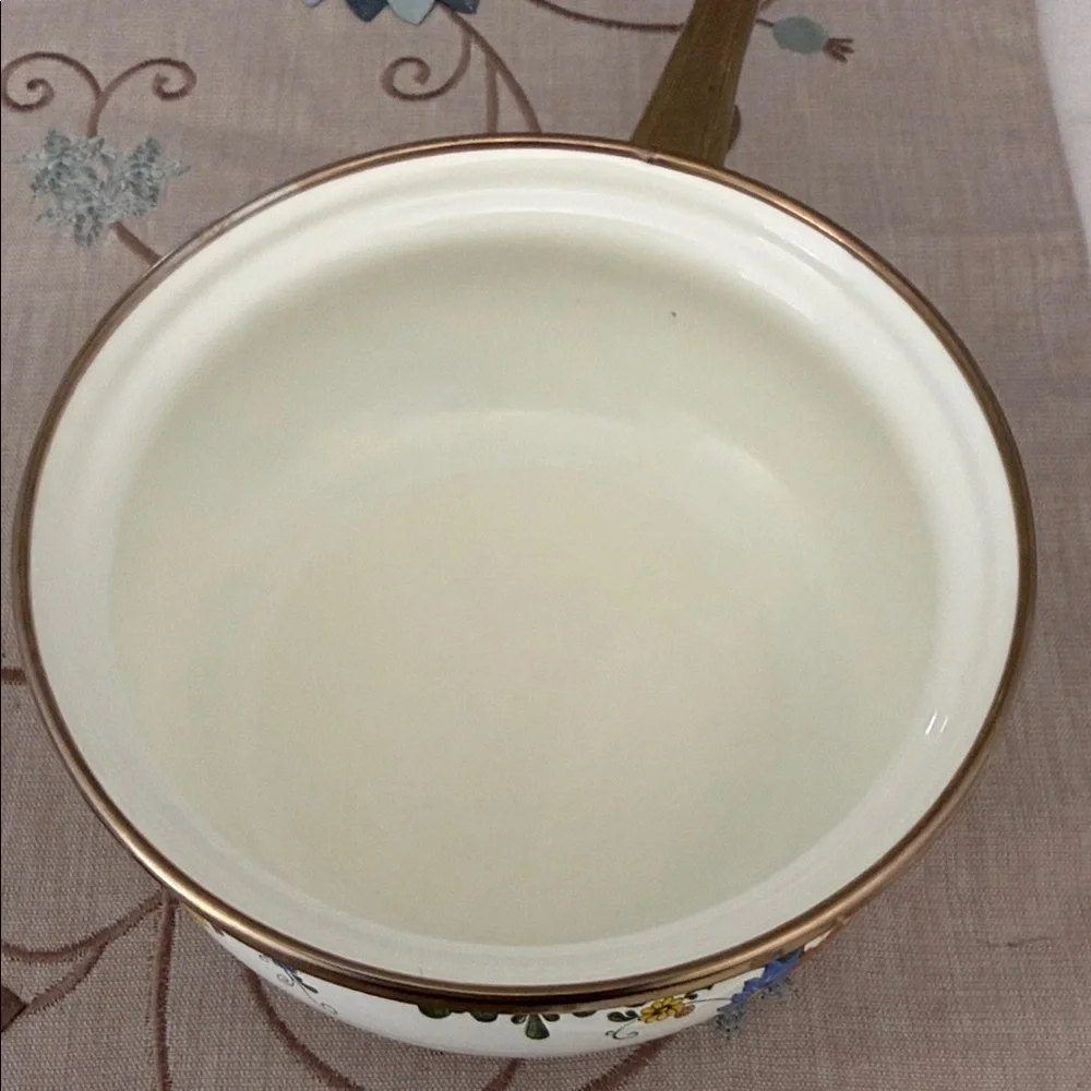 Villeroy & Boch Alt Amsterdam 6.5” Metal/Enamel Skillet Pot with Lid